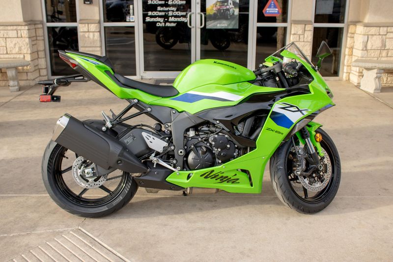 NEW 2026 KAWASAKI NINJA ZX6R Image 1