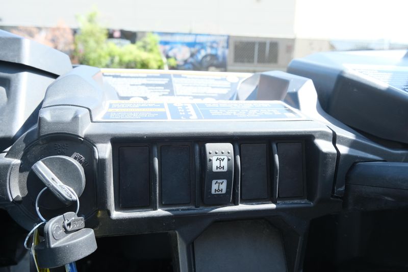 USED 2023 CAN-AM SSV MAV TRAIL DPS 50 Image 16