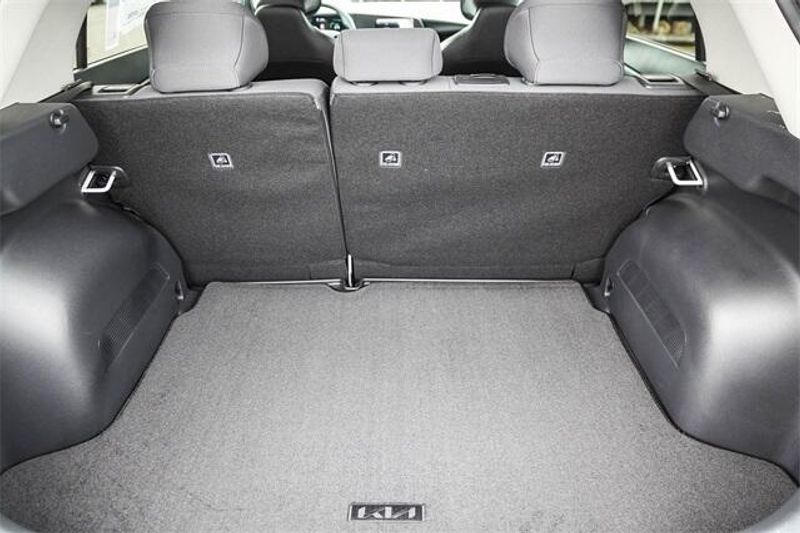 2025 Kia Niro LXImage 26