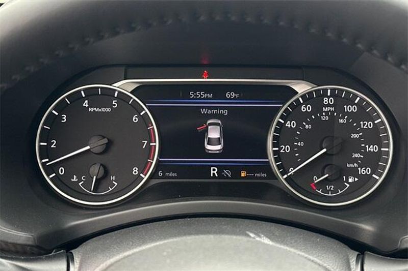 New 2025 Nissan Sentra SVImage 20