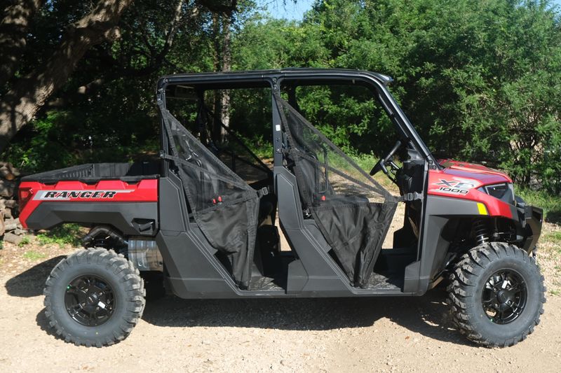 2025 Polaris RANGER CREW XP 1000 PREMIUM SUNSET RED Image 2