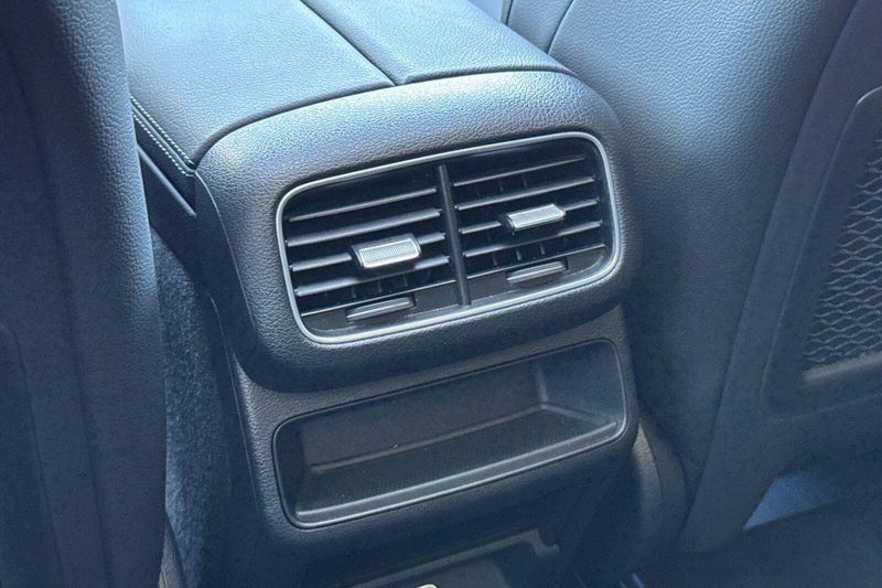 Used 2025 Mercedes-Benz GLE 450Image 14