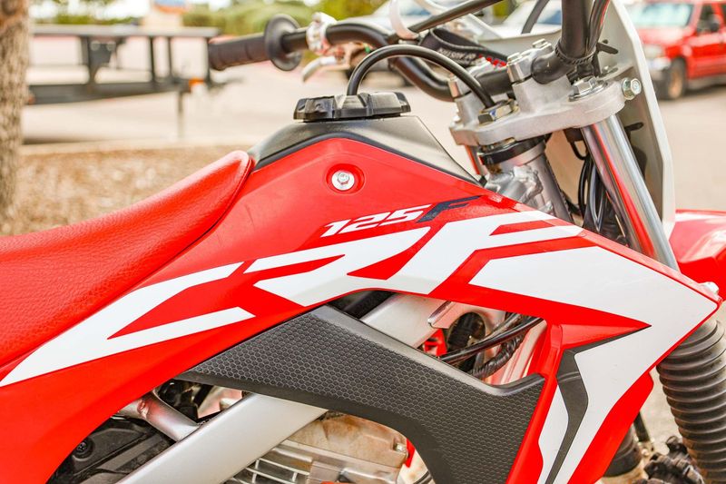 USED 2021 HONDA CRF 125F Image 11