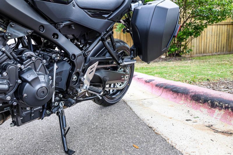 NEW 2025 YAMAHA TRACER 9 Image 8