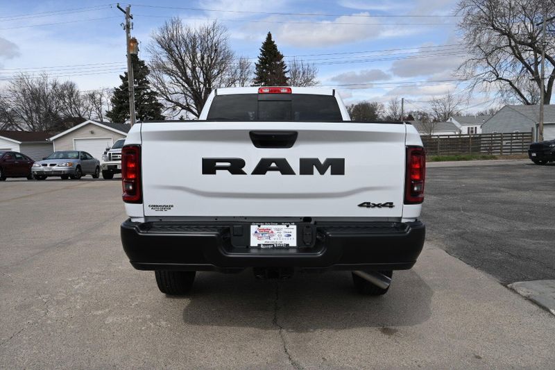 2025 RAM 2500 TradesmanImage 7