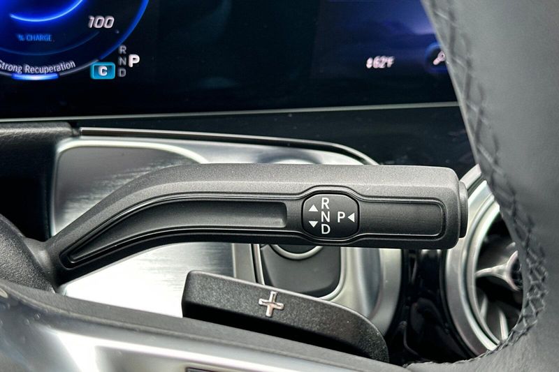2024 Mercedes-Benz EQB 300Image 24