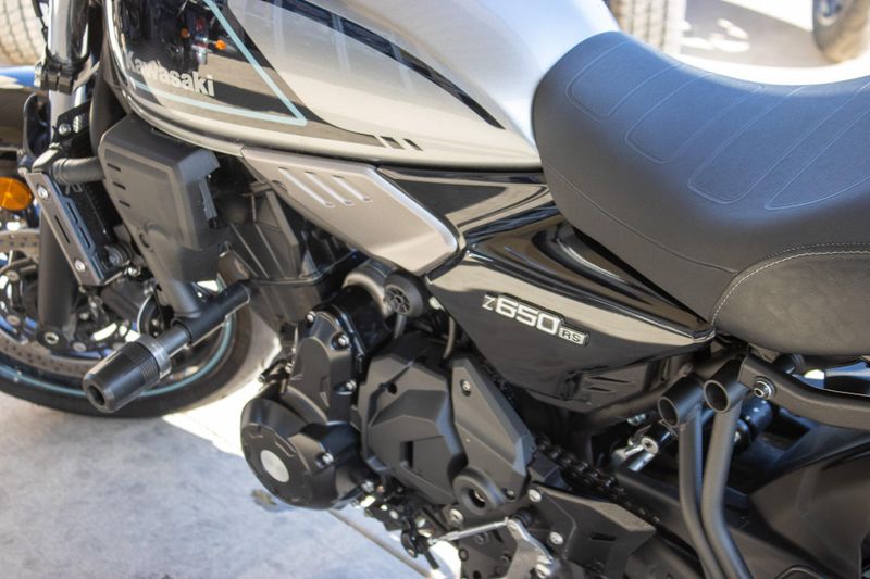 USED 2023 KAWASAKI Z650RS ABS Image 16