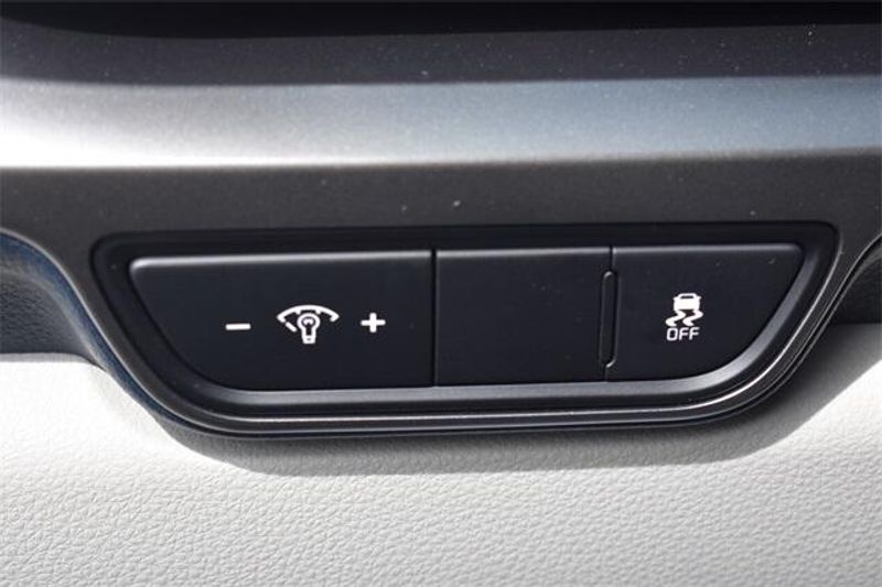 2025 Kia Carnival SX PrestigeImage 24