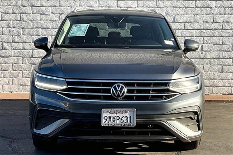 2022 Volkswagen Tiguan 2.0T SEImage 2