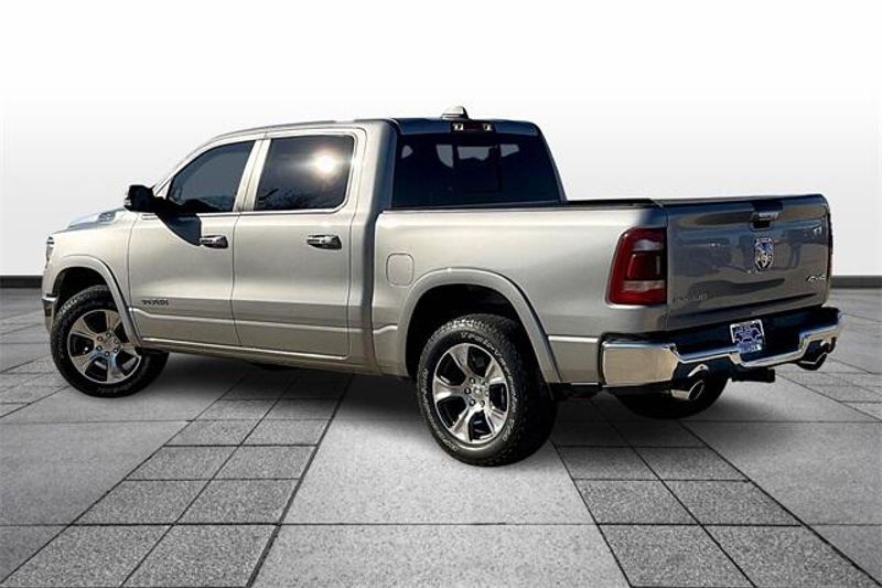 2022 RAM 1500 LaramieImage 12