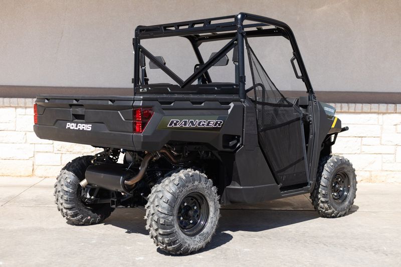 2025 Polaris RANGER 1000 EPS SAGE GREEN Image 3