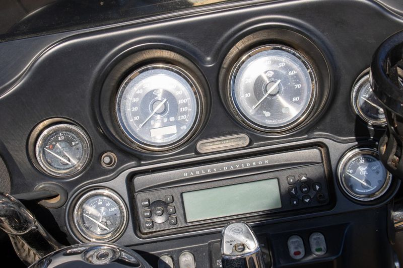 USED 2013 HARLEY ELECTRA GLIDE ULTRA LIMITED Image 17