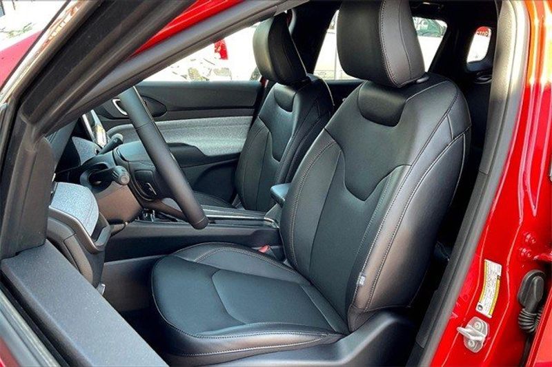 2023 Jeep Compass Latitude Lux 4x4Image 8