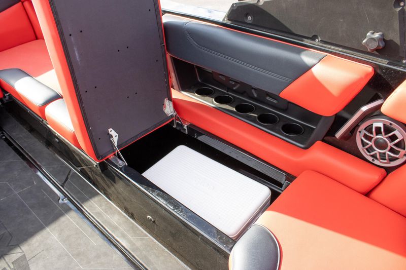 2023 AXIS A24Image 45