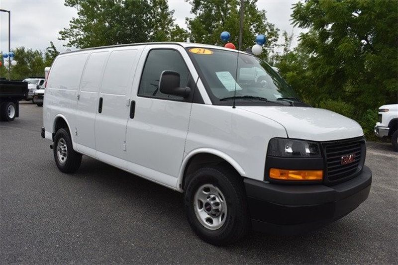 2021 GMC Savana 2500 Work VanImage 10