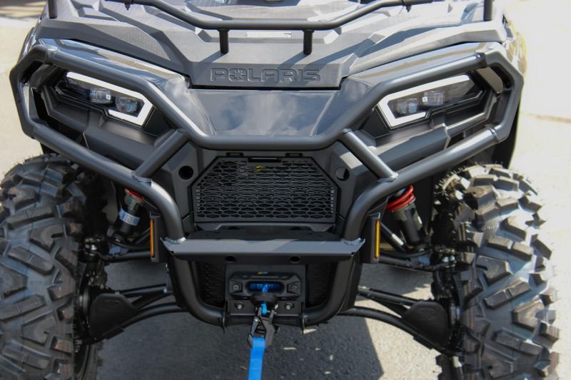 New 2025 Polaris SPORTSMAN TOURING 570 ULTIMATE GRANITE GRAY Image 12