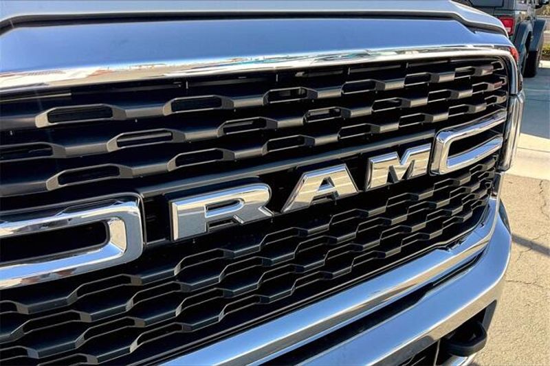 2024 RAM 2500 Big HornImage 30