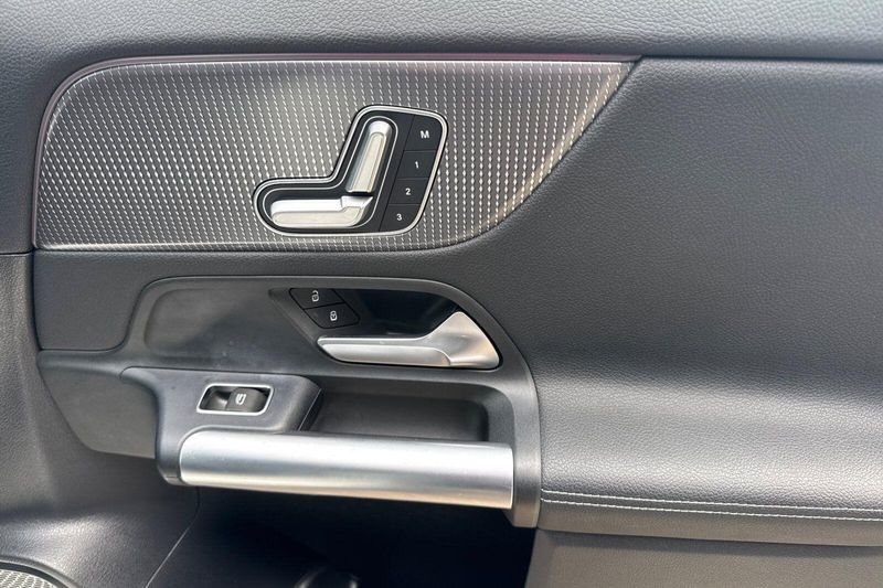 Used 2021 Mercedes-Benz GLA GLA250Image 20