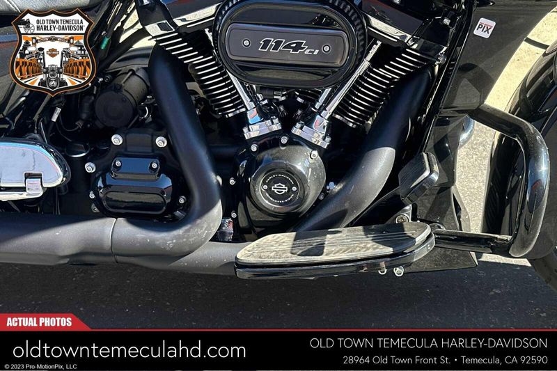 2023 Harley-Davidson Road Glide in a Black exterior color. BMW Motorcycles of Temecula – Southern California (951) 506-6903 bmwmotorcyclesoftemecula.com 