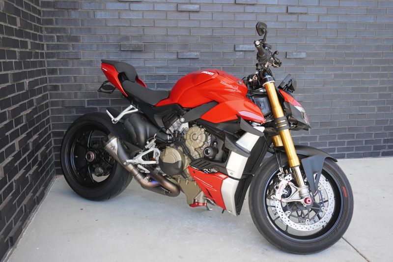 New 2026 Ducati STREETFIGHTER V4S 