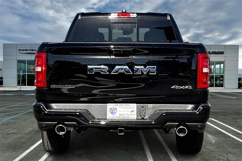 2025 RAM 1500 Big Horn Crew Cab 4x4 5