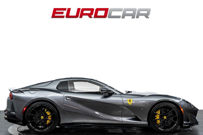 2022 Ferrari 812 GTS *AIRBRUSHED SCUDERIA LOGO * SUSPENSION LIFTER*Image 8