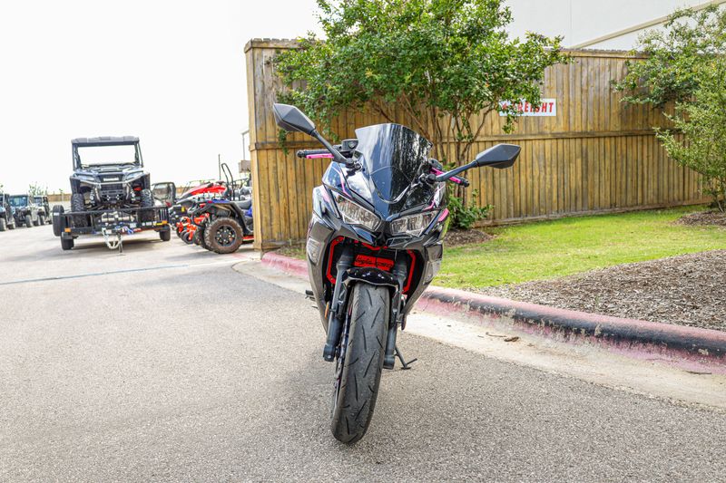 USED 2025 KAWASAKI NINJA 650 Image 10