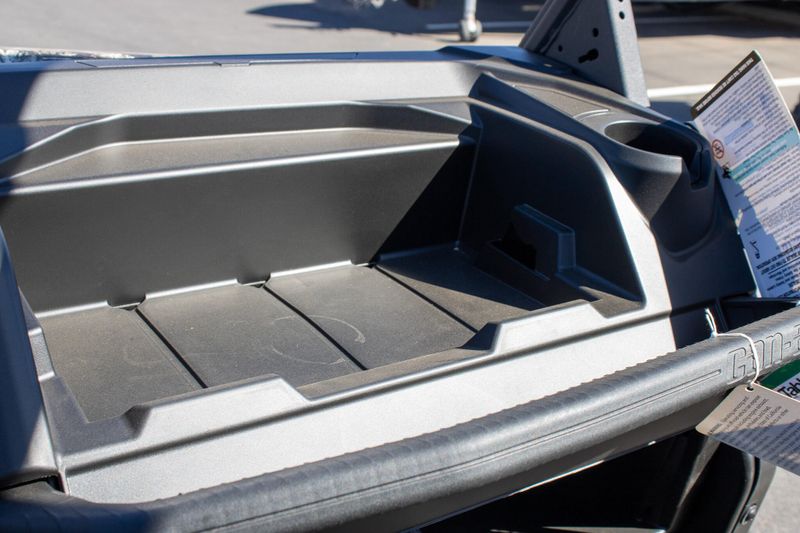 NEW 2026 CAN-AM DEFENDER MAX DPS HD7 Image 23