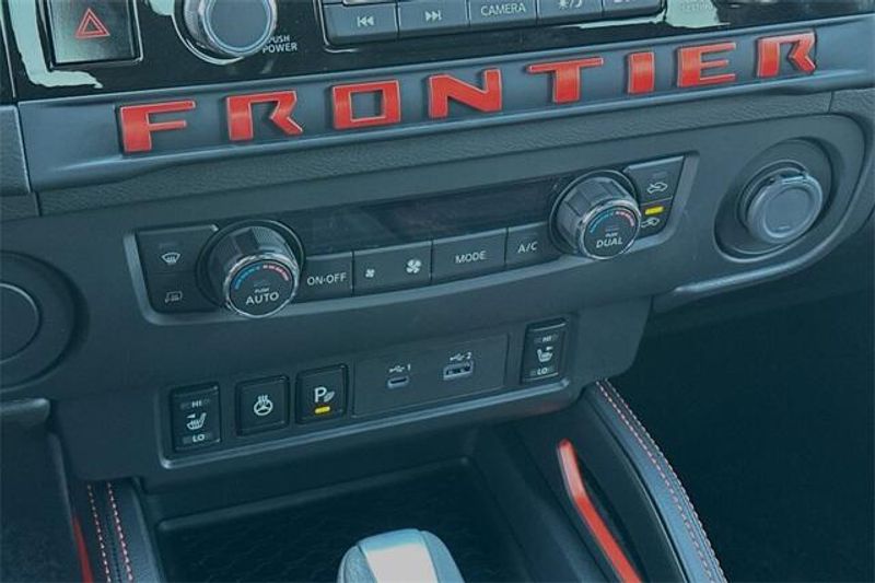 New 2025 Nissan Frontier PRO-XImage 17