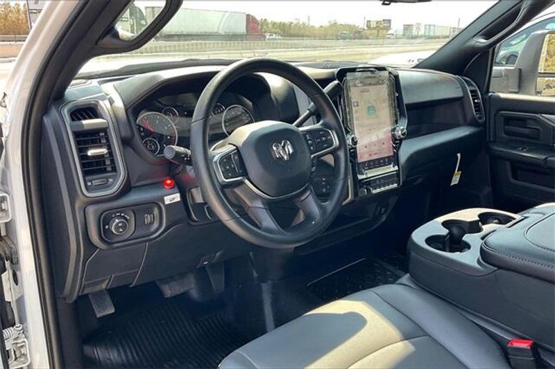 New 2025 RAM 3500 Tradesman Chassis Regular Cab 4x4 84