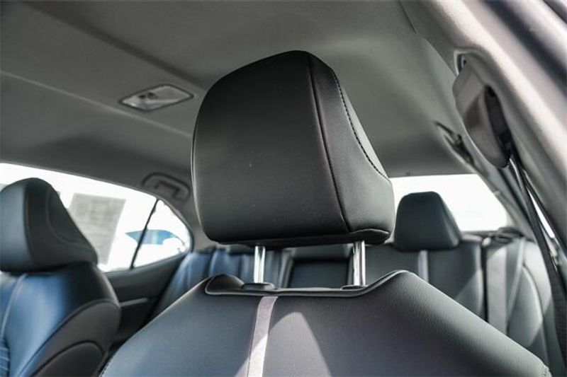 2023 Toyota Camry SEImage 25