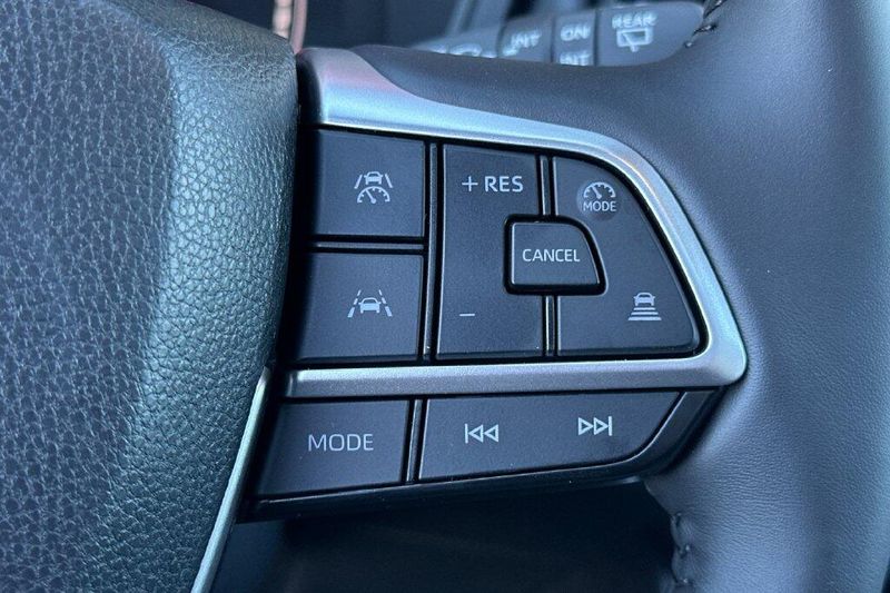 New 2026 Toyota Grand Highlander XLEImage 26