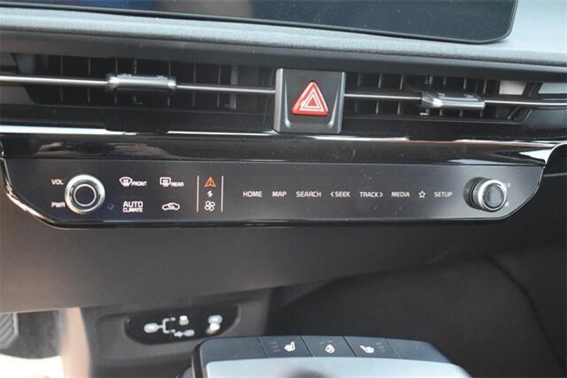 New 2025 Kia EV6 LightImage 27