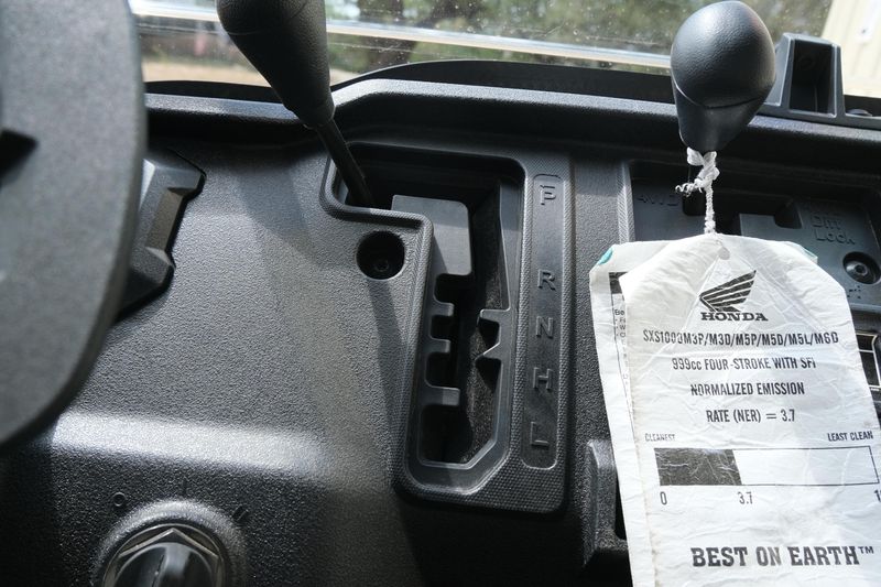 NEW 2025 HONDA PIONEER 10006 DELUXE CREW Image 24