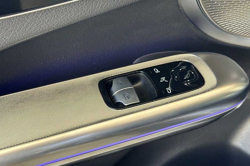Used 2026 Mercedes-Benz CLE 300Image 12