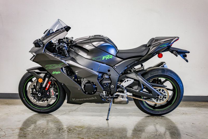 2025 Kawasaki NINJA ZX10RR ABS  METALLIC MATTE GRAPHENESTEEL GRAYImage 26