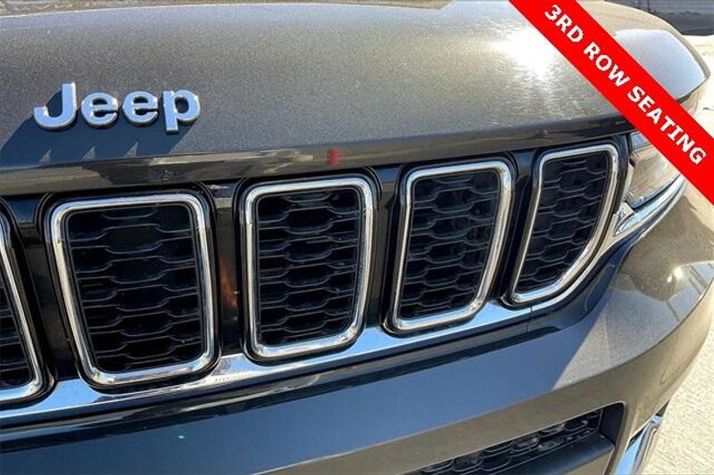 Used 2021 Jeep Grand Cherokee L LimitedImage 30