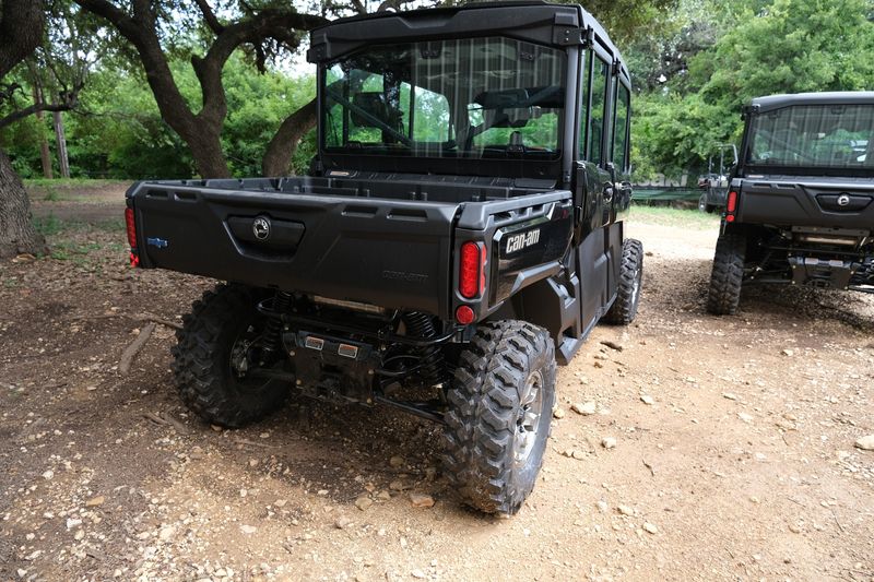 2024 Can-Am DEFENDER MAX LONE STAR CAB HD10 NIGHT BLACKImage 17