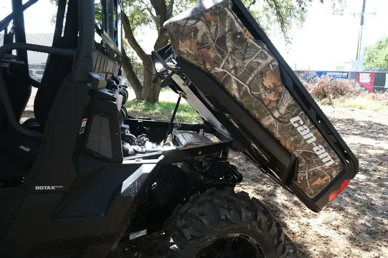 2025 Can-Am DEFENDER MAX XT HD10 WILDLAND CAMOImage 20