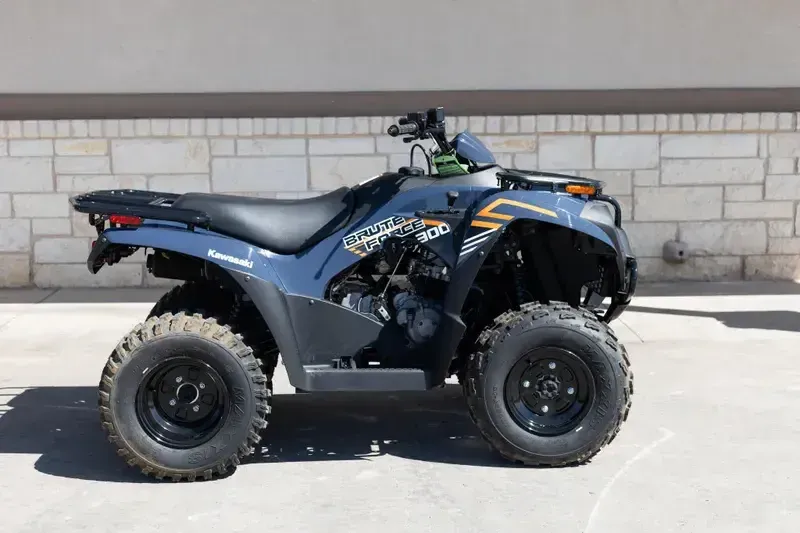 NEW 2026 KAWASAKI BRUTE FORCE 300 Image 2