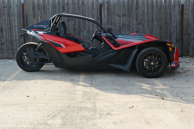 USED 2024 POLARIS SLINGSHOT SLR AUTODRIVE Image 2