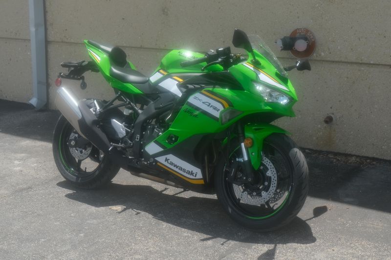 2025 Kawasaki NINJA ZX4RR ABS KRT EDITION ABS LIME GREEN AND EBONY AND PEARL BLIZZARD WHITE Image 1