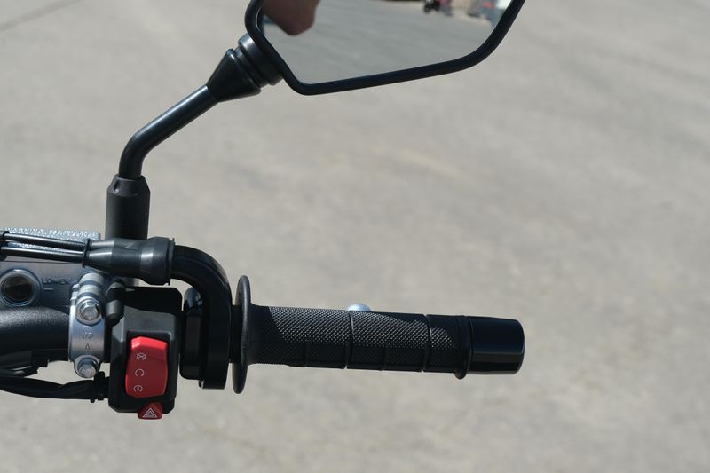 2025 Suzuki DRZ 4SM SKY GRAY Image 14