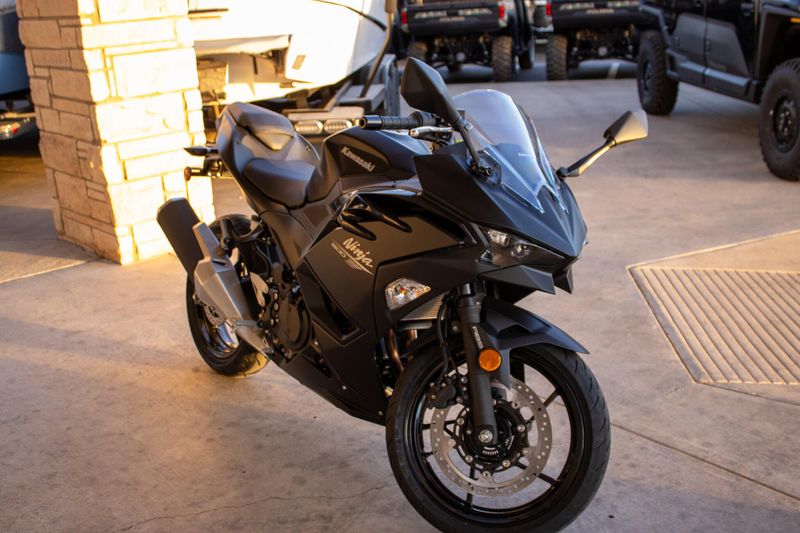 NEW 2026 KAWASAKI NINJA 500 ABS Image 6