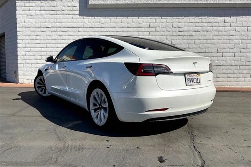 2021 Tesla Model 3 Long RangeImage 5