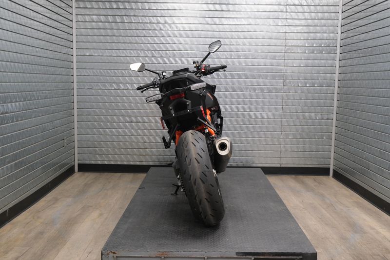 NEW 2026 KTM 1390 SUPER DUKE R EVO Image 4