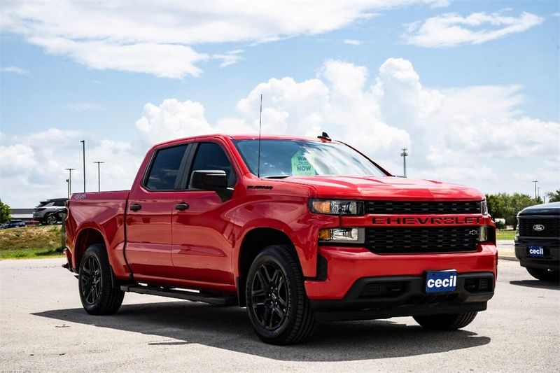 2022 Chevrolet Silverado 1500 Custom photo 4