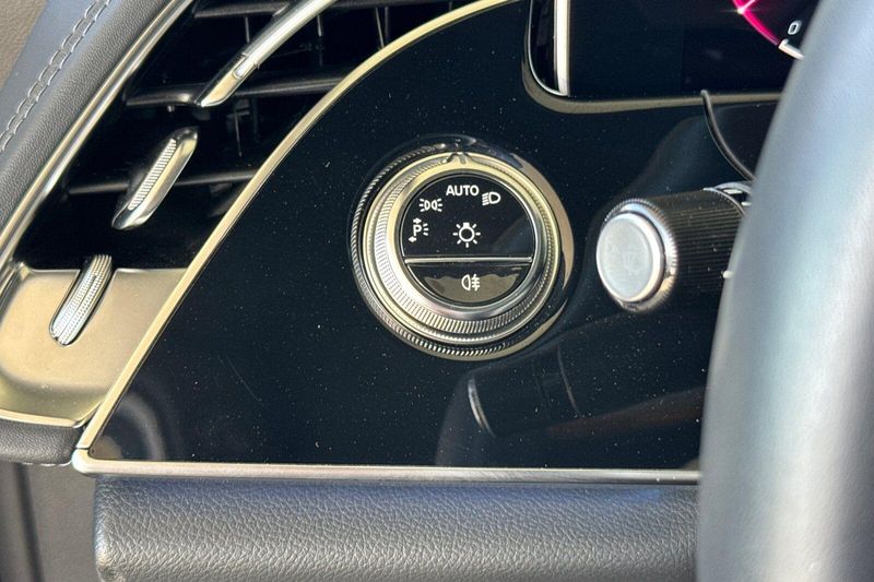 Used 2026 Mercedes-Benz E-Class E 350Image 31