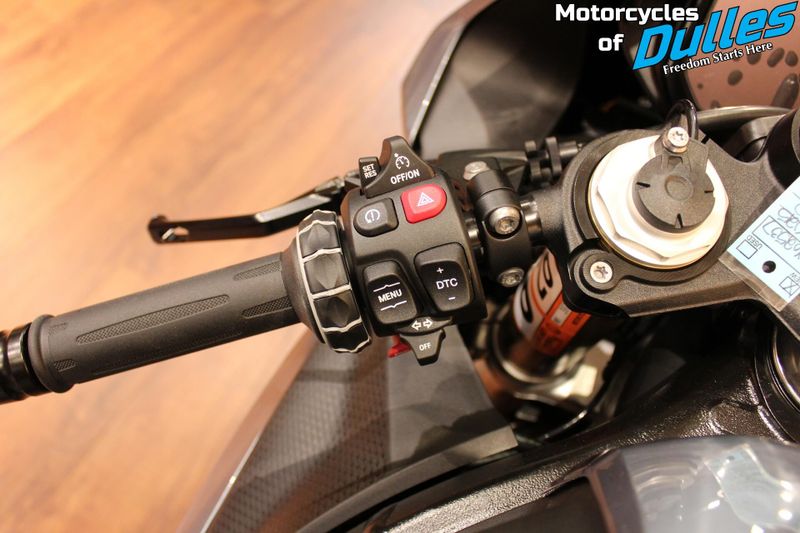 New 2025 BMW S 1000 RR Image 12