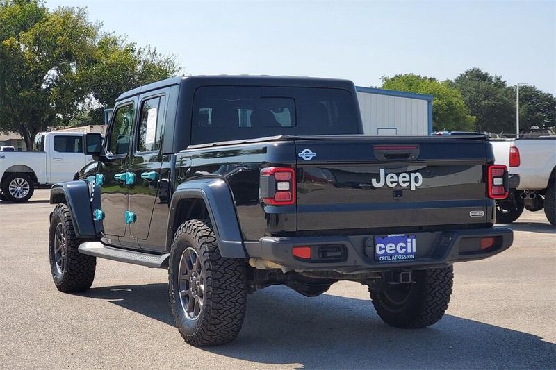 2022 Jeep Gladiator Overland photo 7